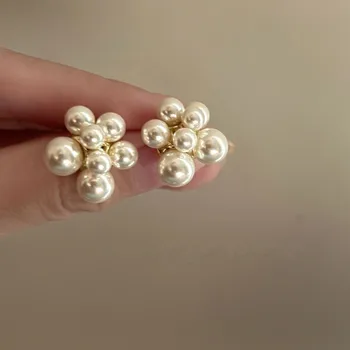 Pearl ohňostroj vynikajúci zmysel pre francúzske retro pearl náušnice jemné svetlo luxusné nika dizajn temperament jednoduché stud náušnice Obrázok